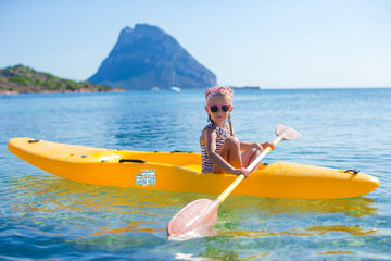 From Tots to Teens: Why Kayaking is the Perfect Family Bonding Activity